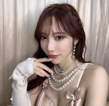 細くて巨乳美女 小宵こなん 魅惑のプロポーションが冴えわたる エロ動画12選